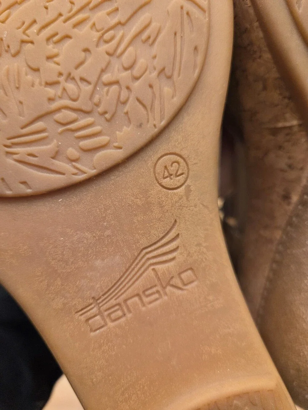 Dansko Charlotte Wedge Sandals Gold Crinkle Leather Women's Size 42